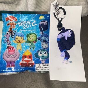 Inside out bag clip